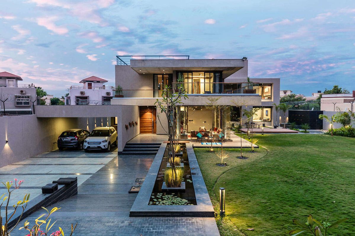 Aravindh Residence